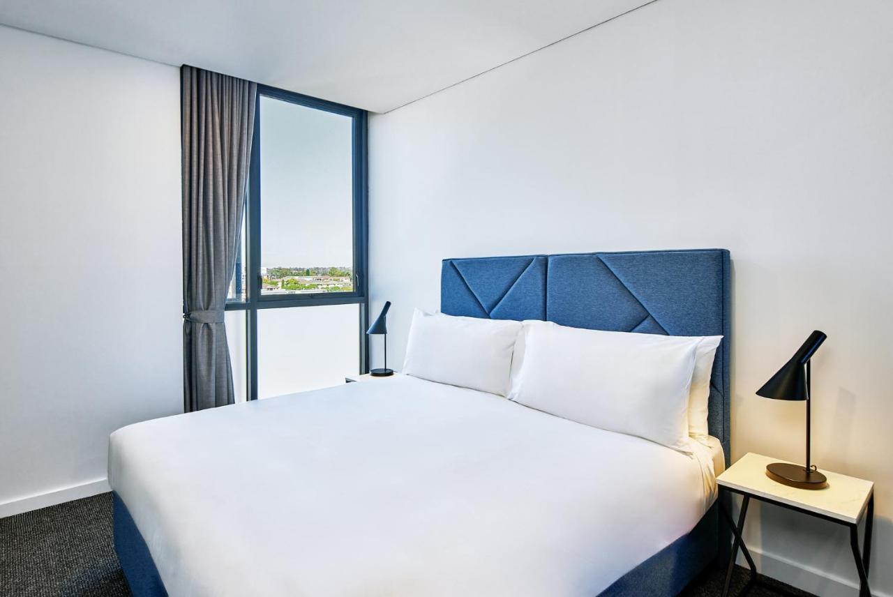 Meriton Suites Liverpool Kültér fotó Bedroom